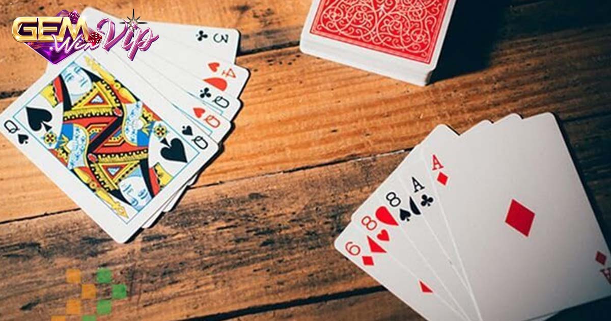 Bài phỏm là gì?