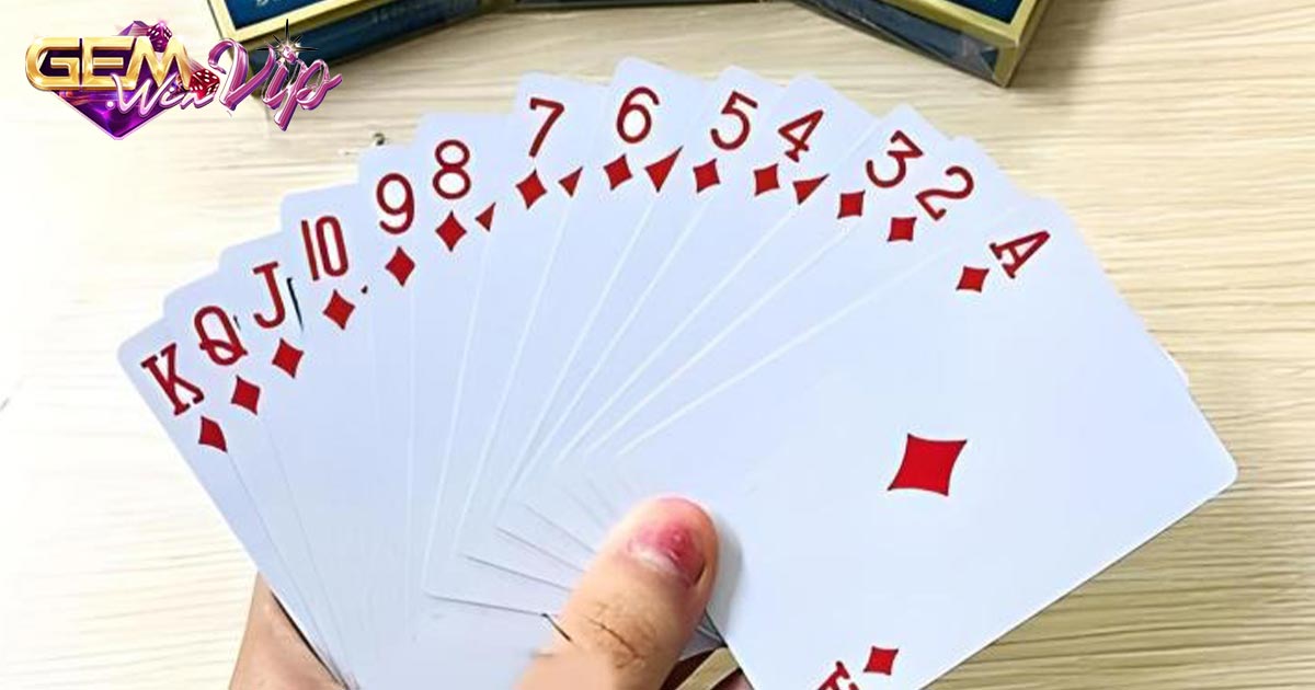 Thông tin chi tiết về quy định cách chơi bài tú lơ khơ