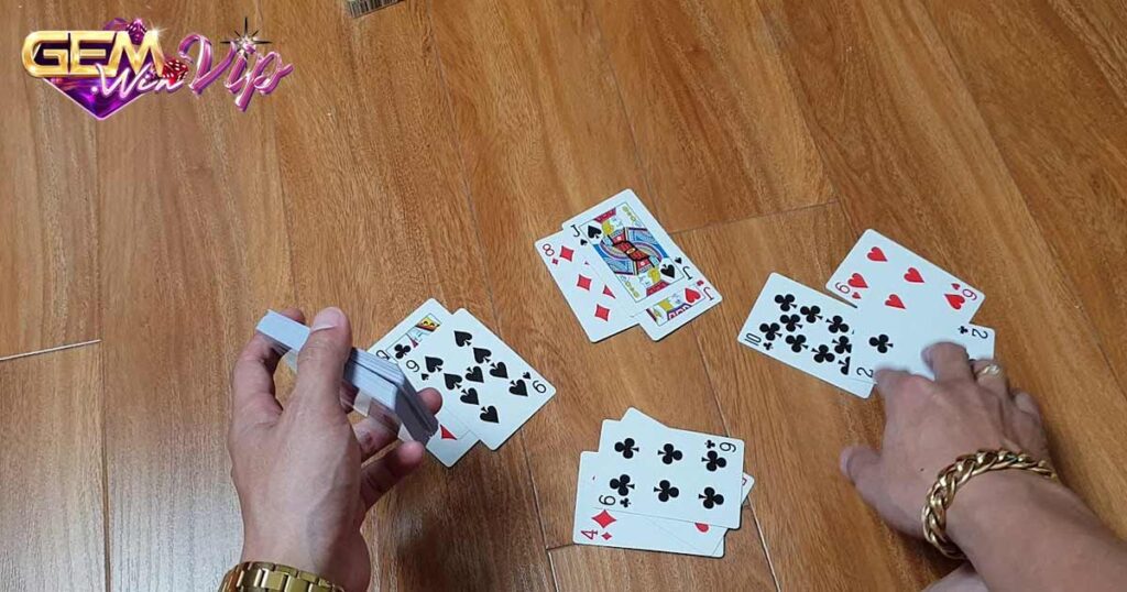 Cách Chia Bài Được Liêng Siêu Đơn Giản Cho Mọi Bet Thủ